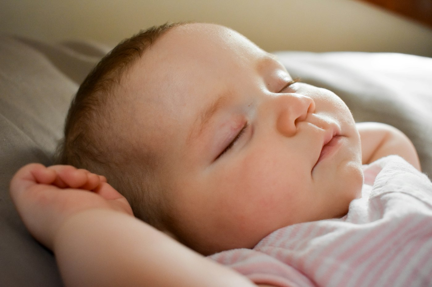 Friedlich schlafendes Baby